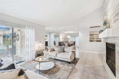 House in Tampa, Florida 3 bedrooms, 189.33 sq.m. № 1888447 - photo 23