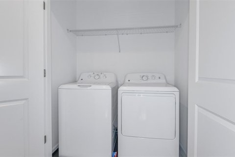 Adosado en venta en Nokomis, Florida, 3 dormitorios, 127.55 m2 № 1550837 - foto 11