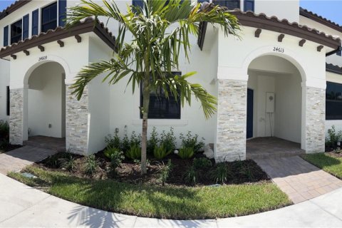 Adosado en Homestead, Florida 3 dormitorios, 149.76 m2 № 1973661