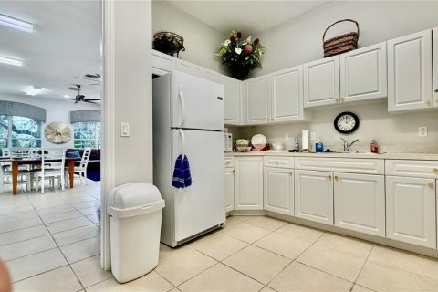 House in Vero Beach, Florida 3 bedrooms, 159.33 sq.m. № 2422726 - photo 25