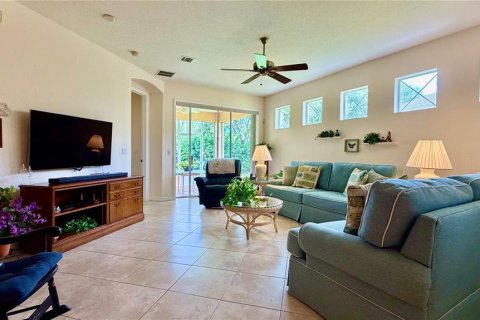 House in Vero Beach, Florida 3 bedrooms, 159.33 sq.m. № 2422726 - photo 15