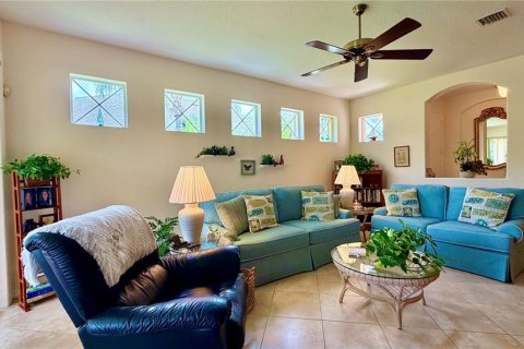 House in Vero Beach, Florida 3 bedrooms, 159.33 sq.m. № 2422726 - photo 12