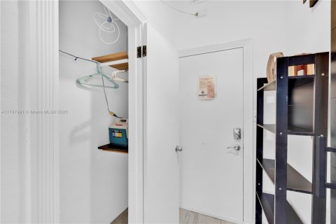 Copropriété à vendre à Miami Beach, Floride: 27.87 m2 № 2055947 - photo 5