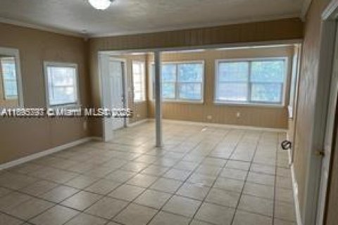 Villa ou maison à louer à Riviera Beach, Floride: 3 chambres, 92.25 m2 № 1950238 - photo 5