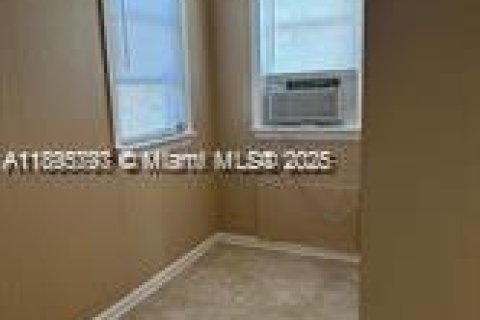 Villa ou maison à louer à Riviera Beach, Floride: 3 chambres, 92.25 m2 № 1950238 - photo 15