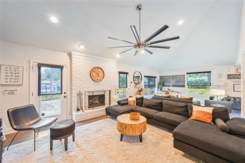 House in Lutz, Florida 3 bedrooms, 177.81 sq.m. № 1676072 - photo 9