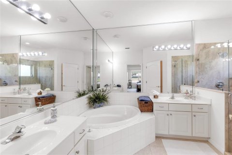 Casa en venta en Bradenton, Florida, 2 dormitorios, 180.42 m2 № 1684424 - foto 23