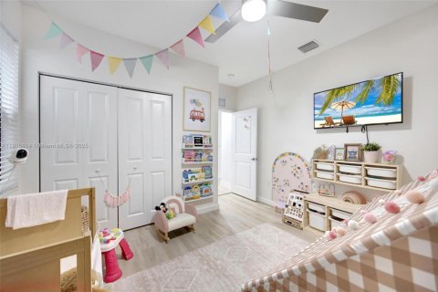 Купить виллу или дом в Хомстед, Флорида 4 спальни, 224.08м2, № 1971653 - фото 21