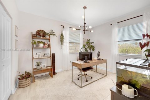 Купить виллу или дом в Хомстед, Флорида 4 спальни, 224.08м2, № 1971653 - фото 29