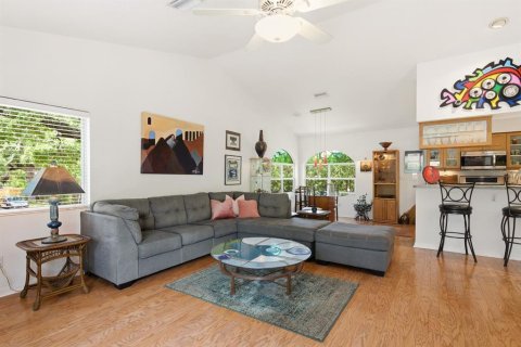 Casa en venta en Dunedin, Florida, 3 dormitorios, 187.29 m2 № 2227425 - foto 5