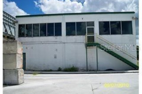 Propiedad comercial en venta en Orlando, Florida № 1675649 - foto 4