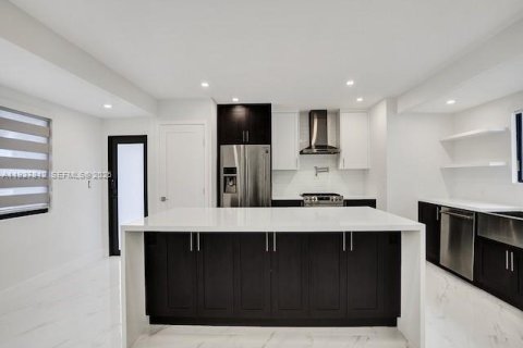 Casa en alquiler en Hollywood, Florida, 2 dormitorios, 103.4 m2 № 1989051 - foto 24