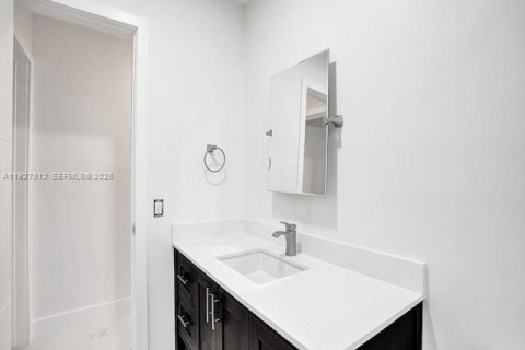 Casa en alquiler en Hollywood, Florida, 2 dormitorios, 103.4 m2 № 1989051 - foto 10