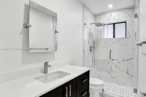 Casa en alquiler en Hollywood, Florida, 2 dormitorios, 103.4 m2 № 1989051 - foto 9