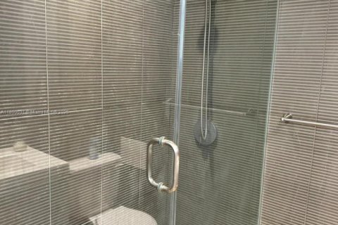 Condominio en alquiler en Miami Beach, Florida, 26.94 m2 № 1861689 - foto 11