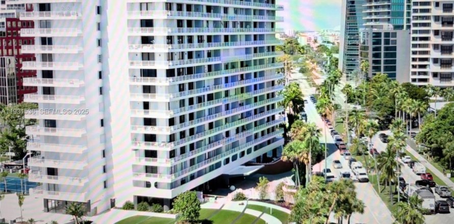 Condo à Miami, Floride, 1 chambre № 1989915