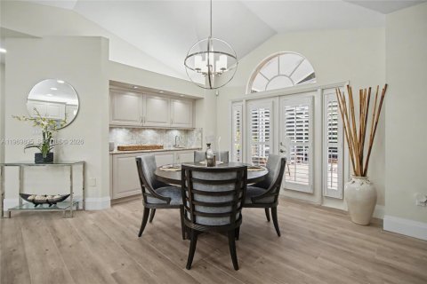 House in Naples, Florida 4 bedrooms, 406.45 sq.m. № 2030696 - photo 7