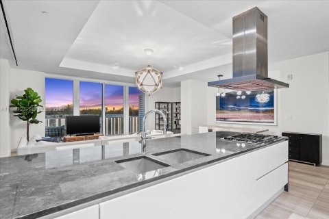 Купить кондоминиум в Майами-Бич, Флорида 2 спальни, 179.67м2, № 1999914 - фото 10