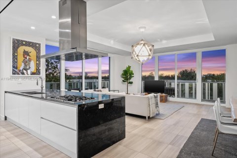 Купить кондоминиум в Майами-Бич, Флорида 2 спальни, 179.67м2, № 1999914 - фото 15