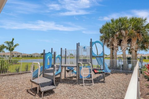 Casa en venta en Fort Pierce, Florida, 3 dormitorios, 142.05 m2 № 1226842 - foto 1