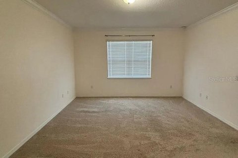 Villa ou maison à louer à Kissimmee, Floride: 4 chambres, 187.48 m2 № 2389013 - photo 4
