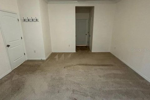 Villa ou maison à louer à Kissimmee, Floride: 4 chambres, 187.48 m2 № 2389013 - photo 5