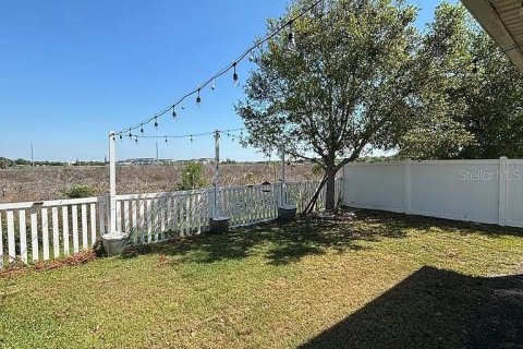 Villa ou maison à louer à Kissimmee, Floride: 4 chambres, 187.48 m2 № 2389013 - photo 8