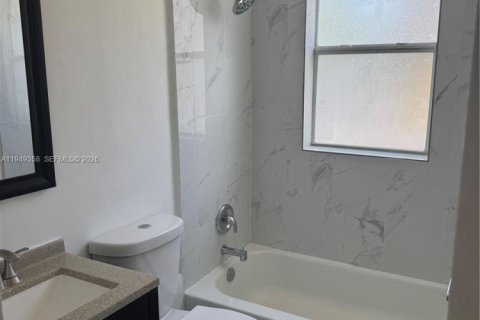 Снять в аренду квартиру в Майами, Флорида 1 спальня, 57.6м2, № 2005153 - фото 11