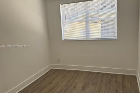 Снять в аренду квартиру в Майами, Флорида 1 спальня, 57.6м2, № 2005153 - фото 8