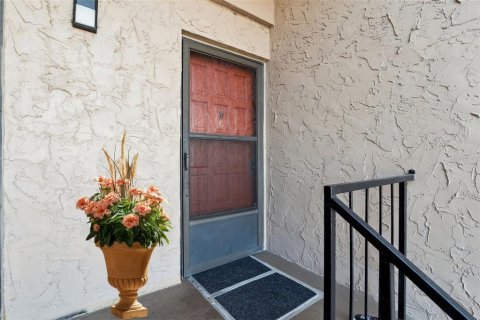 Condominio en venta en Casselberry, Florida, 1 dormitorio, 72.56 m2 № 2098857 - foto 5