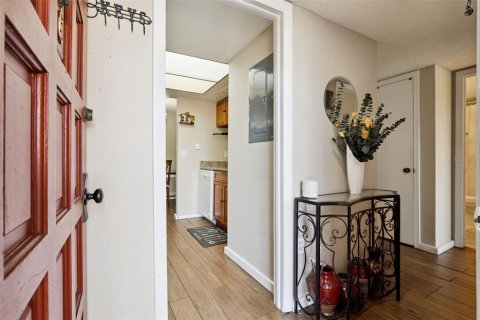 Condominio en venta en Casselberry, Florida, 1 dormitorio, 72.56 m2 № 2098857 - foto 16