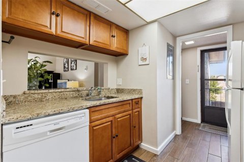 Condominio en venta en Casselberry, Florida, 1 dormitorio, 72.56 m2 № 2098857 - foto 14