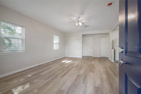 Apartamento en alquiler en Tampa, Florida, 2 dormitorios, 73.58 m2 № 1883171 - foto 2