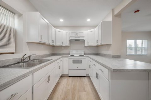 Apartamento en alquiler en Tampa, Florida, 2 dormitorios, 73.58 m2 № 1883171 - foto 6