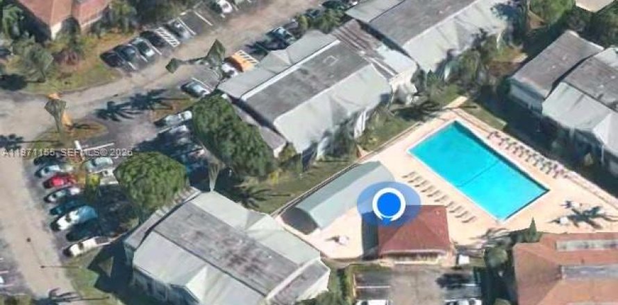 Condominio en Miami, Florida, 2 dormitorios № 2032237