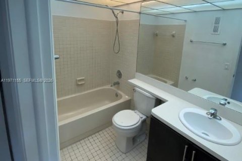 Condominio en alquiler en Miami, Florida, 2 dormitorios, 84.26 m2 № 2032237 - foto 12