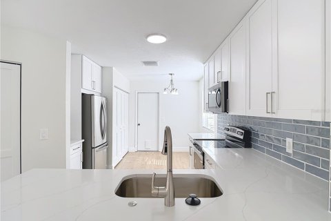 Купить виллу или дом в Брэндон, Флорида 3 комнаты, 164.62м2, № 2148746 - фото 17