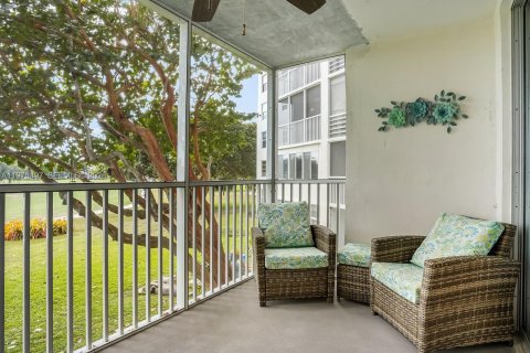 Condominio en venta en Pompano Beach, Florida, 2 dormitorios, 102.19 m2 № 2032692 - foto 18