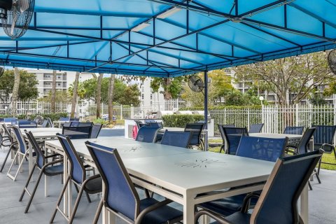 Condominio en venta en Pompano Beach, Florida, 2 dormitorios, 102.19 m2 № 2032692 - foto 24