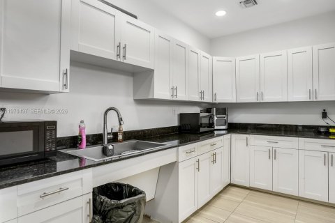 Condominio en venta en Pompano Beach, Florida, 2 dormitorios, 102.19 m2 № 2032692 - foto 27