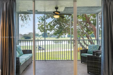 Condominio en venta en Pompano Beach, Florida, 2 dormitorios, 102.19 m2 № 2032692 - foto 16