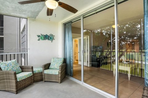 Condominio en venta en Pompano Beach, Florida, 2 dormitorios, 102.19 m2 № 2032692 - foto 19