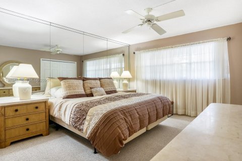 Condominio en venta en Pompano Beach, Florida, 2 dormitorios, 102.19 m2 № 2032692 - foto 12