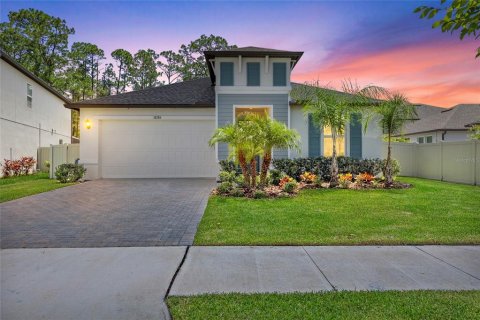 House in Lutz, Florida 4 bedrooms, 200.3 sq.m. № 2359178