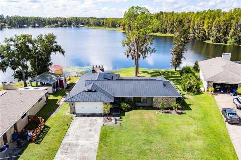 Casa en Land O' Lakes, Florida 3 dormitorios, 158.77 m2 № 2384466
