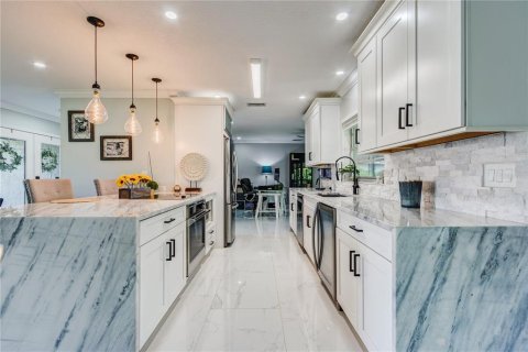 Casa en venta en Land O' Lakes, Florida, 3 dormitorios, 158.77 m2 № 2384466 - foto 8