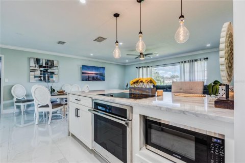 Casa en venta en Land O' Lakes, Florida, 3 dormitorios, 158.77 m2 № 2384466 - foto 24