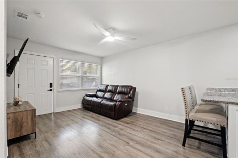 Villa ou maison à vendre à Tampa, Floride: 4 chambres, 131.55 m2 № 2429147 - photo 28