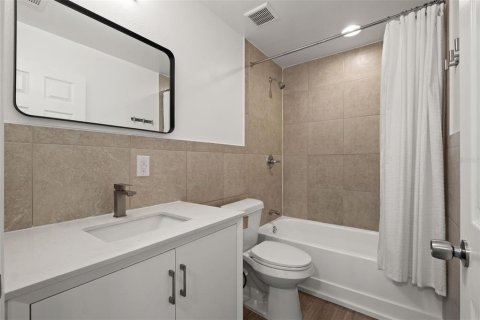 Villa ou maison à vendre à Tampa, Floride: 4 chambres, 131.55 m2 № 2429147 - photo 17