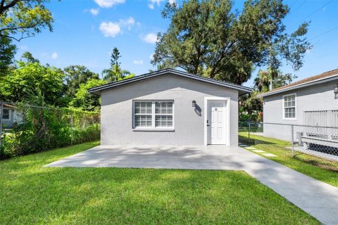Villa ou maison à vendre à Tampa, Floride: 4 chambres, 131.55 m2 № 2429147 - photo 22